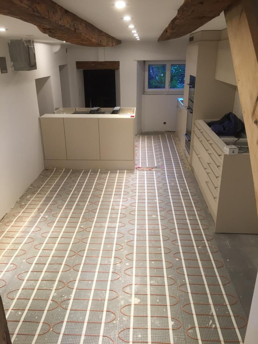 Umgebaute Küche im Einfamilienhaus Seltisberg